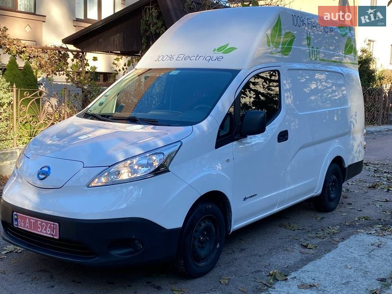 Грузовой фургон Nissan e-NV200 2019 в Житомире
