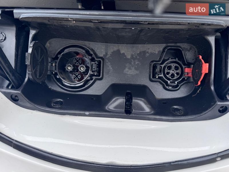 Грузовой фургон Nissan e-NV200 2019 в Житомире