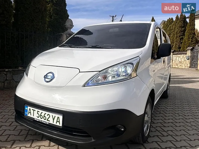 Nissan e-NV200