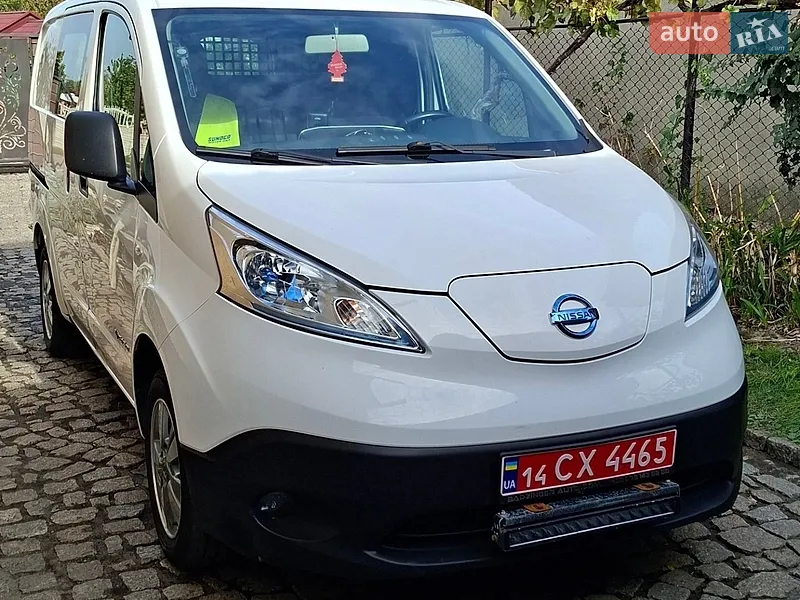 Nissan e-NV200