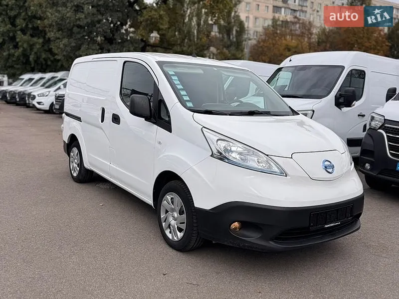 Nissan e-NV200