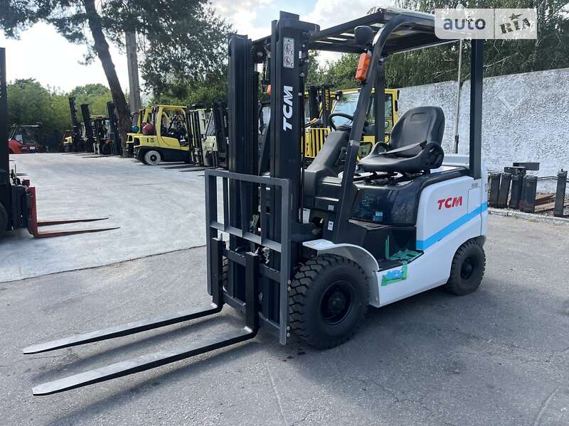 Вилочний навантажувач Nissan FG 2022 в Києві