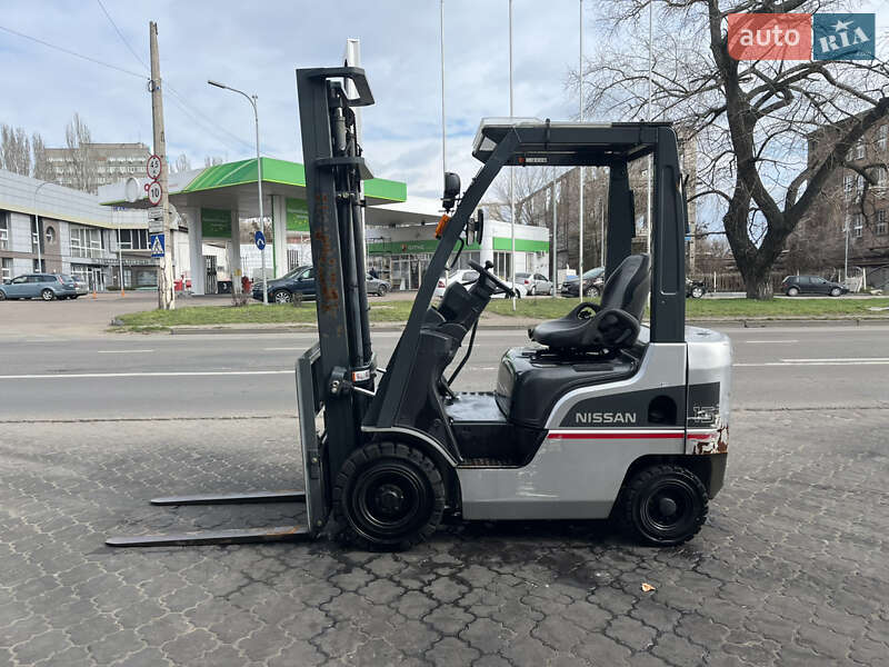 Nissan FG 2007