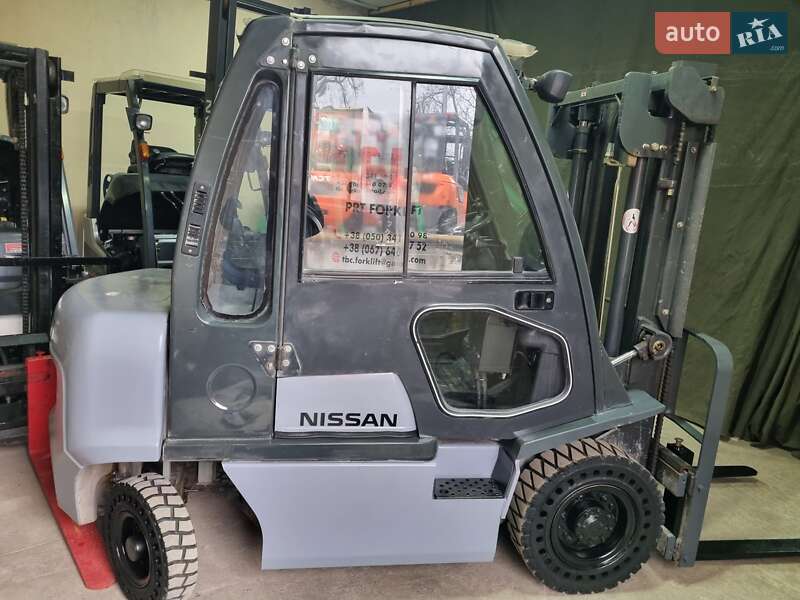 Вилочний навантажувач Nissan FG 2007 в Вінниці