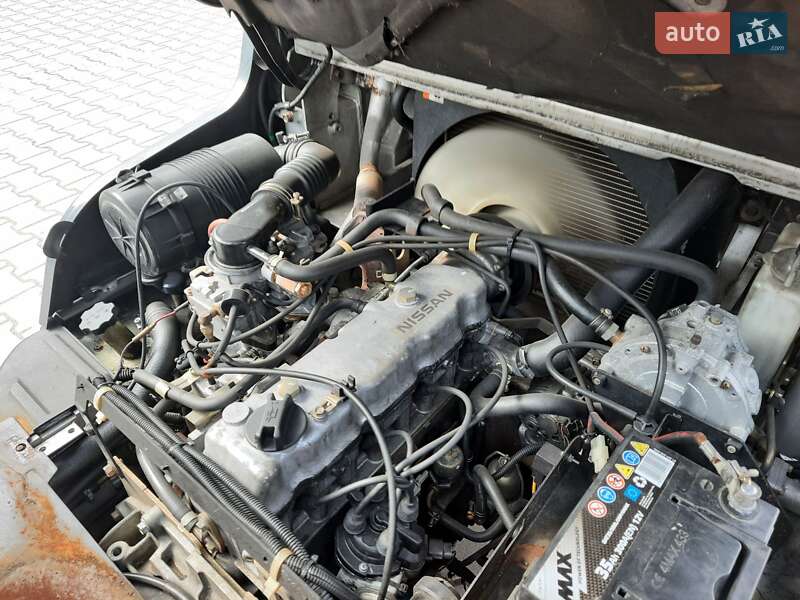 Вилочний навантажувач Nissan FG 2006 в Тернополі