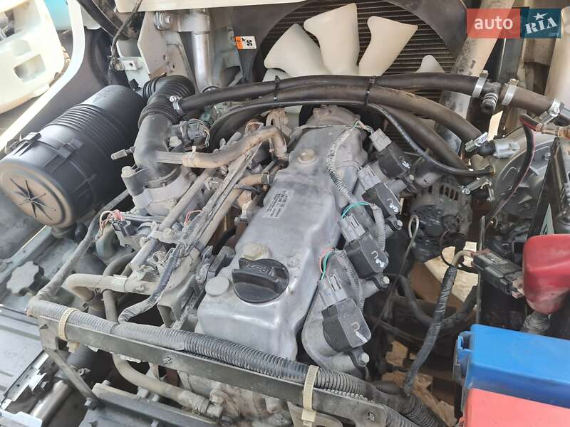 Вилочний навантажувач Nissan FG 2012 в Одесі