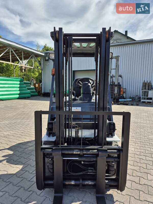 Вилочний навантажувач Nissan FG 2016 в Тернополі