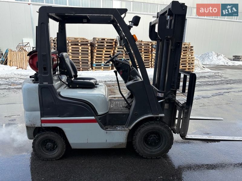 Вилочный погрузчик Nissan FG 2004 в Черкассах