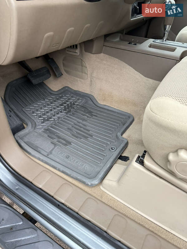 Пикап Nissan Frontier 2006 в Житомире фото 34 Пикап Nissan Frontier 2006 в Житомире