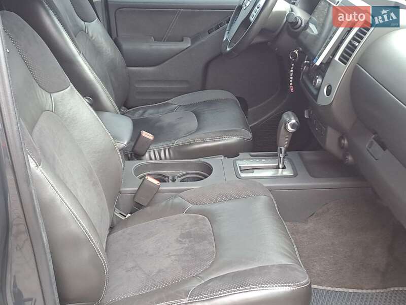 Пикап Nissan Frontier 2014 в Одессе