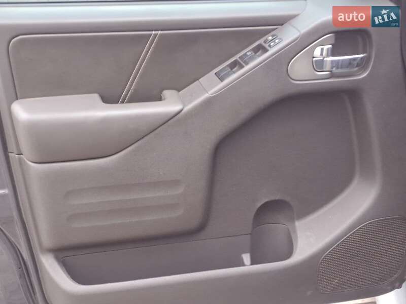 Пикап Nissan Frontier 2014 в Одессе