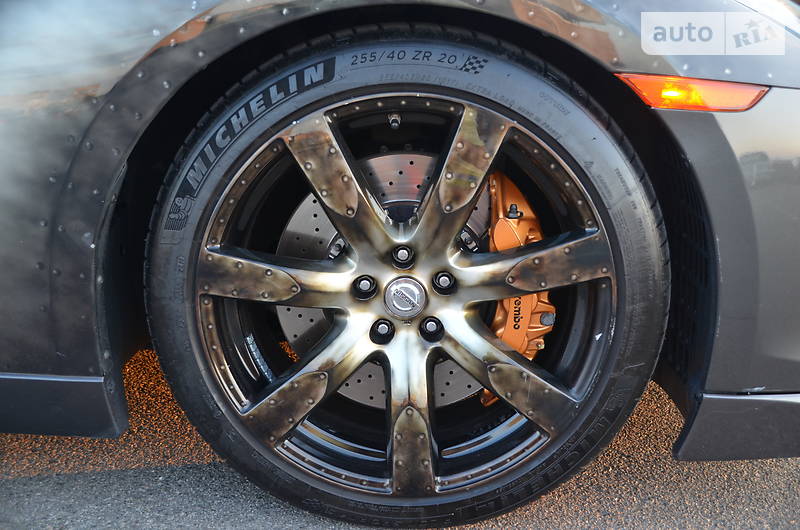 Купе Nissan GT-R 2008 в Києві