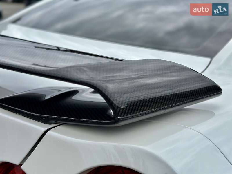 Купе Nissan GT-R 2013 в Києві