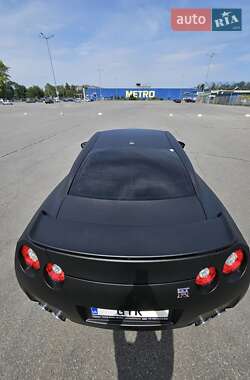 Купе Nissan GT-R 2008 в 