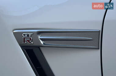 Купе Nissan GT-R 2013 в 