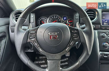 Купе Nissan GT-R 2013 в 