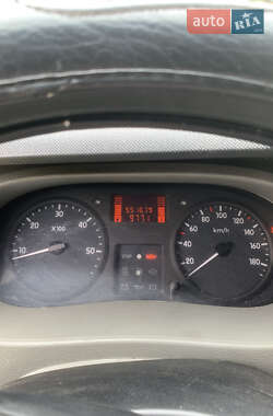 Грузовой фургон Nissan Interstar 2006 в 