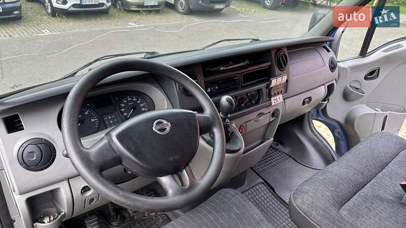 Другие грузовики Nissan Interstar 2004 в Киеве