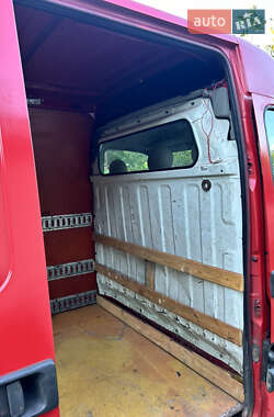 Грузовой фургон Nissan Interstar 2007 в 