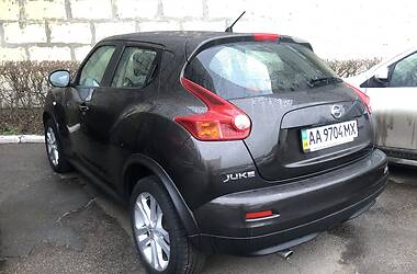 Позашляховик / Кросовер Nissan Juke 2013 в 