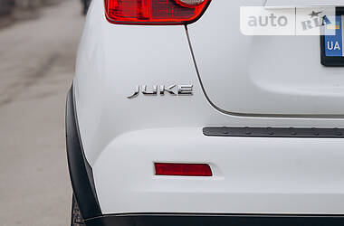 Позашляховик / Кросовер Nissan Juke 2013 в 