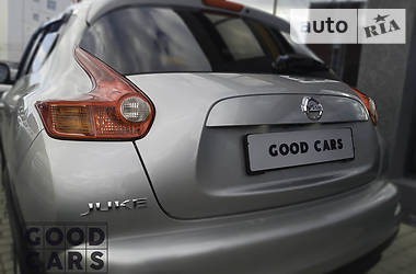 Позашляховик / Кросовер Nissan Juke 2011 в 