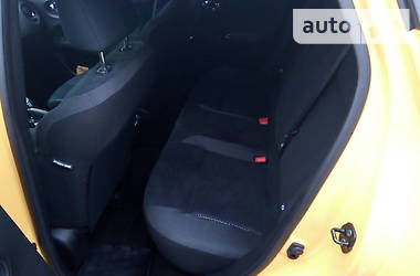 Хетчбек Nissan Juke 2016 в 
