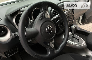 Позашляховик / Кросовер Nissan Juke 2013 в 