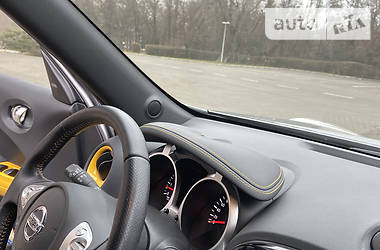 Позашляховик / Кросовер Nissan Juke 2017 в 