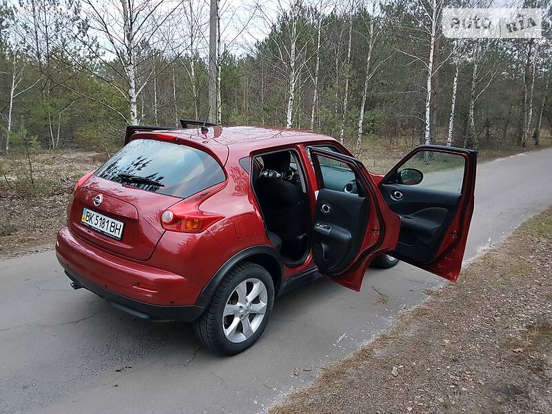 Позашляховик / Кросовер Nissan Juke 2012 в Березному