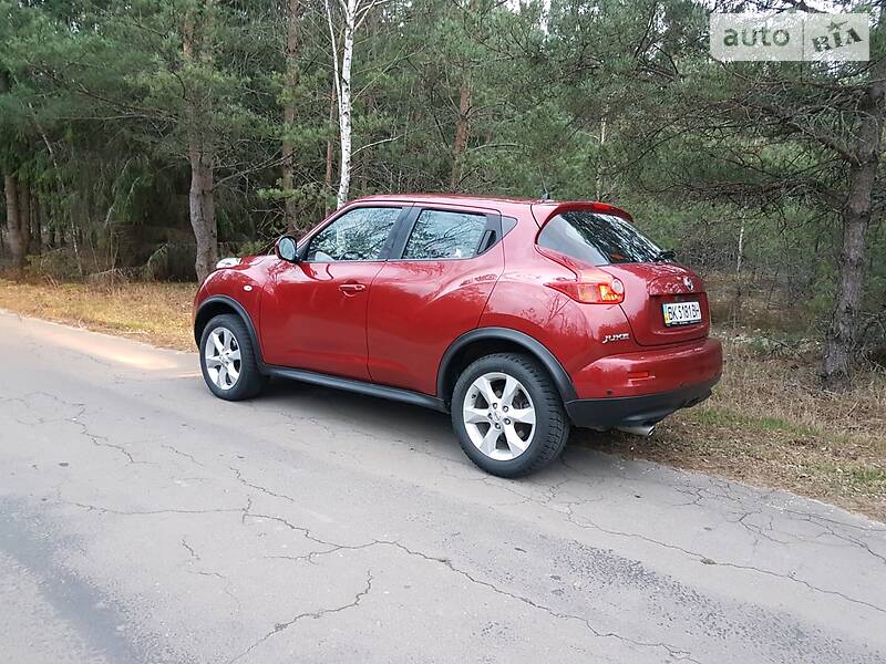 Позашляховик / Кросовер Nissan Juke 2012 в Березному