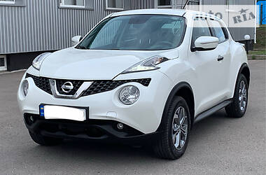 Позашляховик / Кросовер Nissan Juke 2016 в 