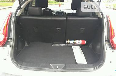 Позашляховик / Кросовер Nissan Juke 2011 в 