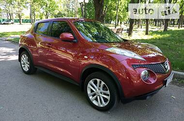 Позашляховик / Кросовер Nissan Juke 2014 в 