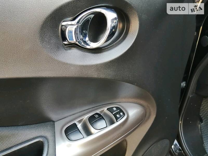 Позашляховик / Кросовер Nissan Juke 2012 в Києві