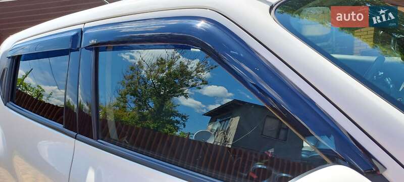 Внедорожник / Кроссовер Nissan Juke 2014 в Запорожье