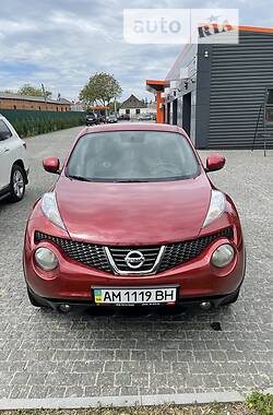 Внедорожник / Кроссовер Nissan Juke 2012 в Коростышеве