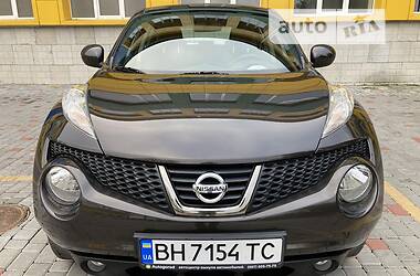 Внедорожник / Кроссовер Nissan Juke 2012 в 