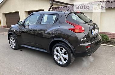 Внедорожник / Кроссовер Nissan Juke 2012 в 
