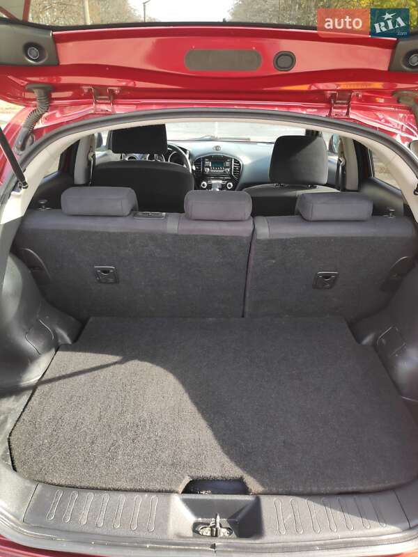 Позашляховик / Кросовер Nissan Juke 2013 в Первомайську