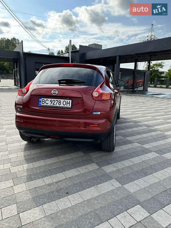 Позашляховик / Кросовер Nissan Juke 2010 в Львові
