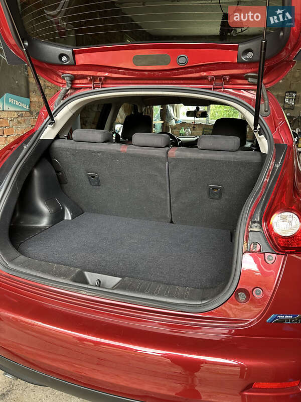 Позашляховик / Кросовер Nissan Juke 2010 в Львові