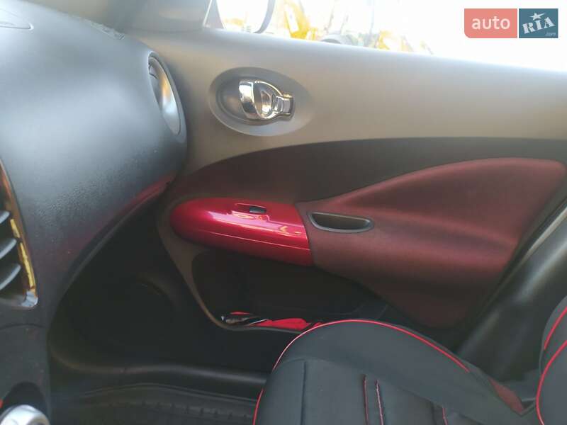 Позашляховик / Кросовер Nissan Juke 2010 в Львові