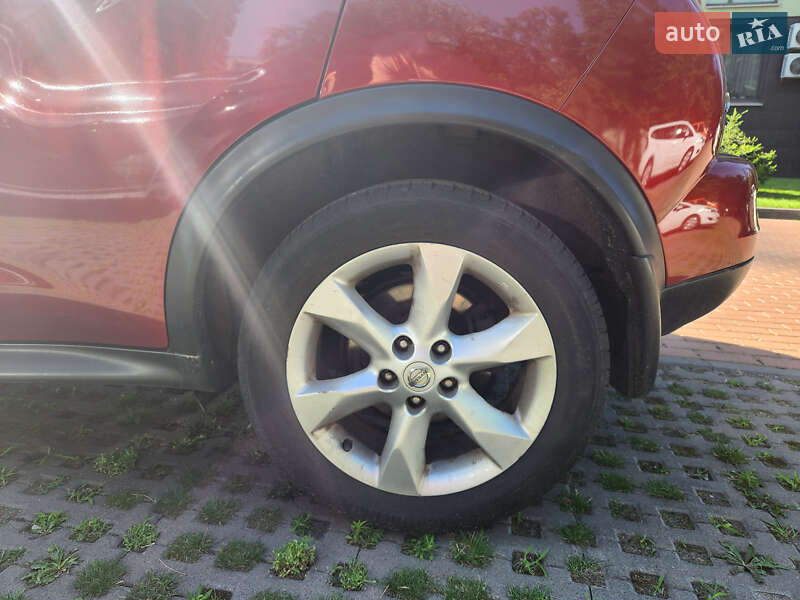 Позашляховик / Кросовер Nissan Juke 2012 в Києві