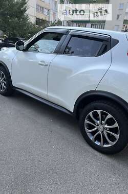Внедорожник / Кроссовер Nissan Juke 2013 в 