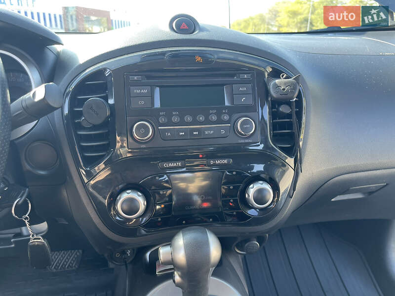 Внедорожник / Кроссовер Nissan Juke 2011 в Одессе