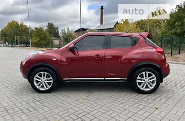 Внедорожник / Кроссовер Nissan Juke 2013 в 