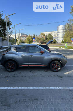 Внедорожник / Кроссовер Nissan Juke 2018 в 