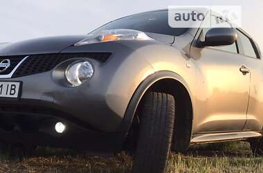 Внедорожник / Кроссовер Nissan Juke 2014 в Богуславе