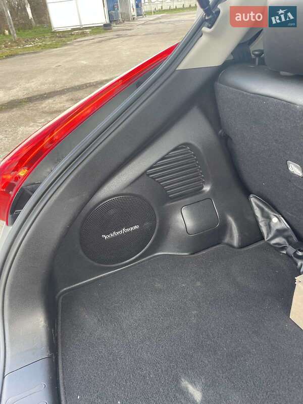 Внедорожник / Кроссовер Nissan Juke 2012 в Львове фото 12 Внедорожник / Кроссовер Nissan Juke 2012 в Львове